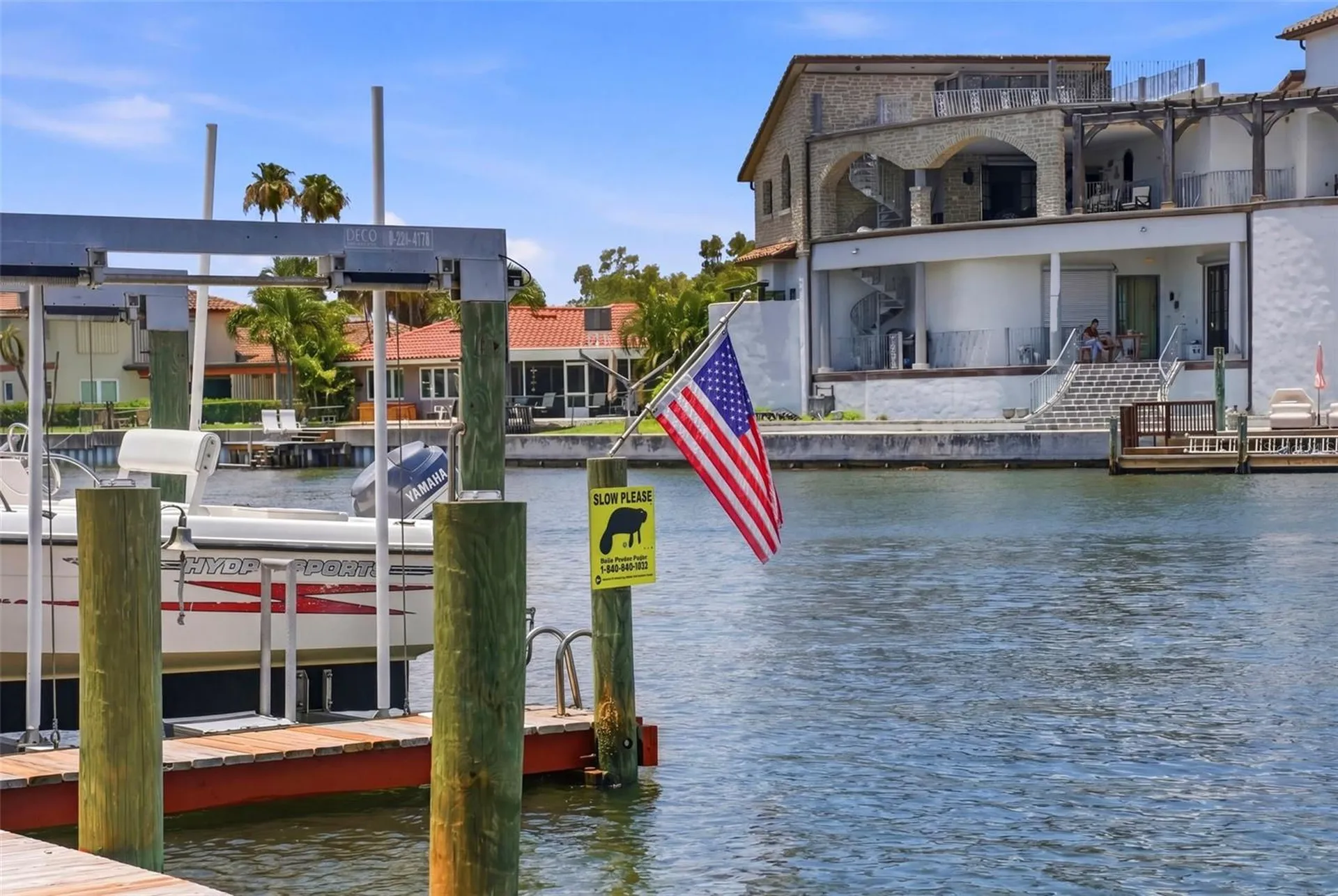 2061 Michigan Avenue NE St Petersburg FL 33703