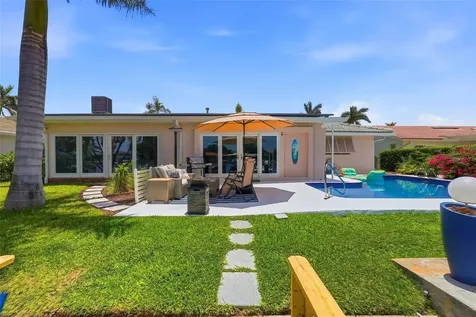 2061 Michigan Avenue NE St Petersburg FL 33703