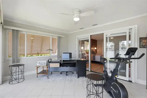2061 Michigan Avenue NE St Petersburg FL 33703