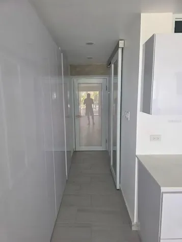 4633 Av. Isla Verde Carolina PR 00979
