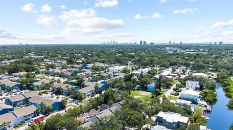 4833 W Flamingo Road Tampa FL 33611
