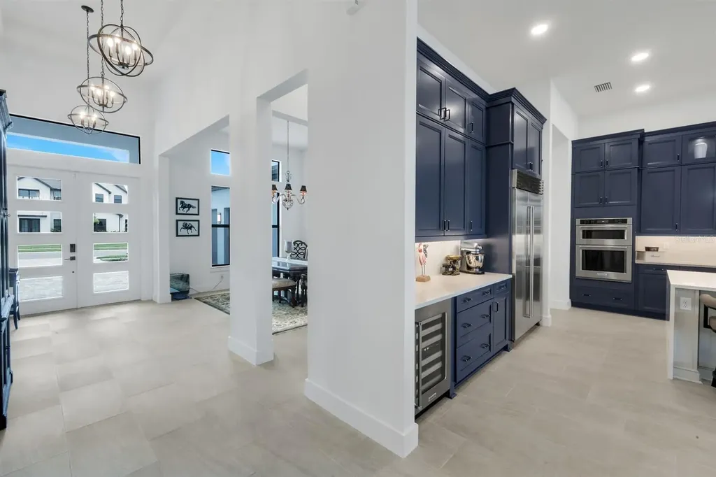 2428 Waterfront Circle Sarasota FL 34240