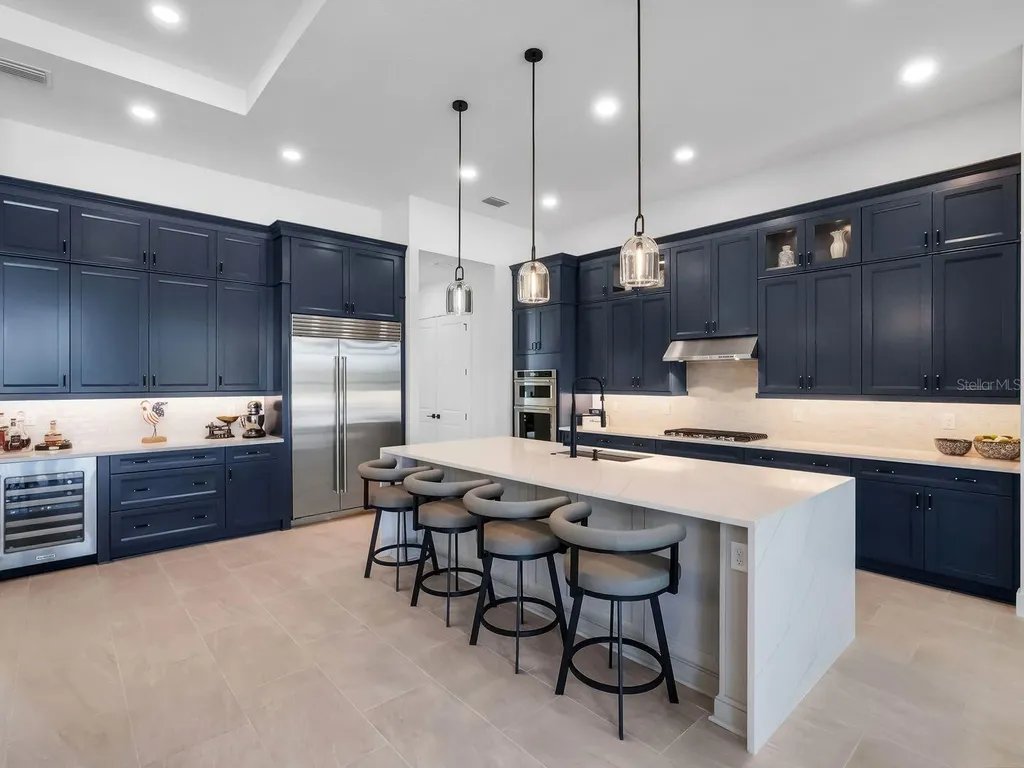2428 Waterfront Circle Sarasota FL 34240