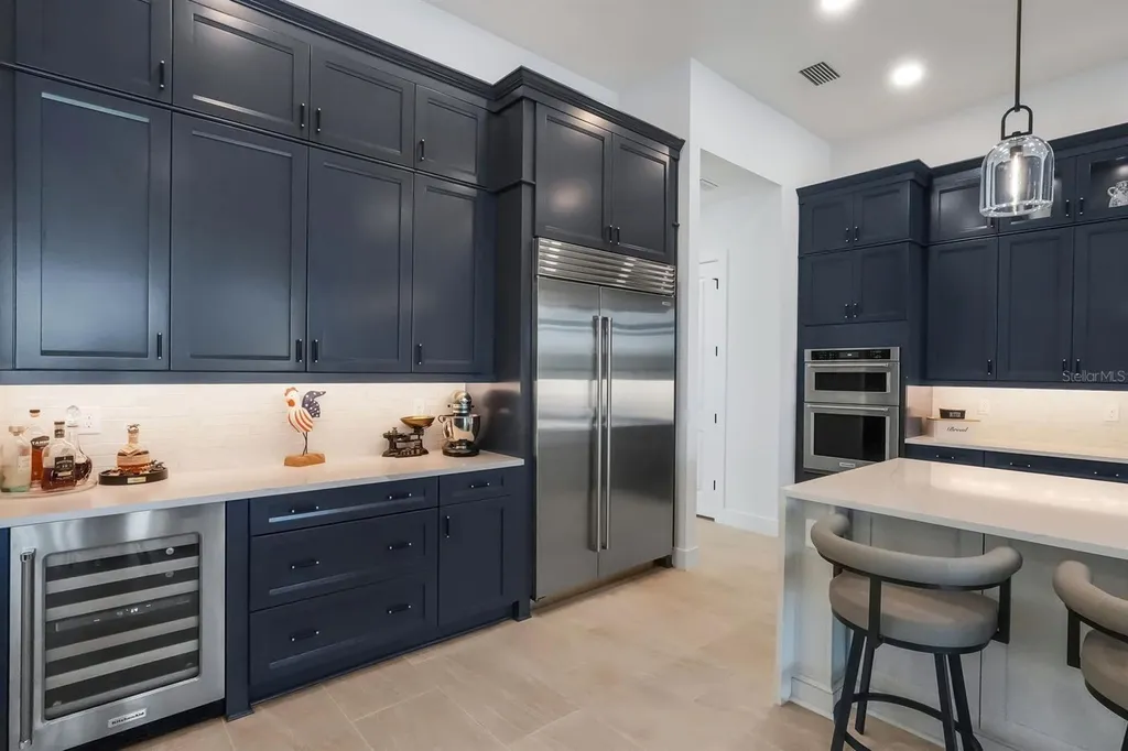 2428 Waterfront Circle Sarasota FL 34240