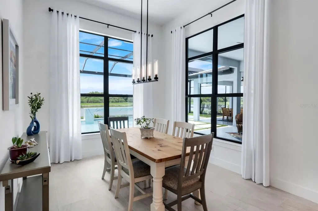 2428 Waterfront Circle Sarasota FL 34240