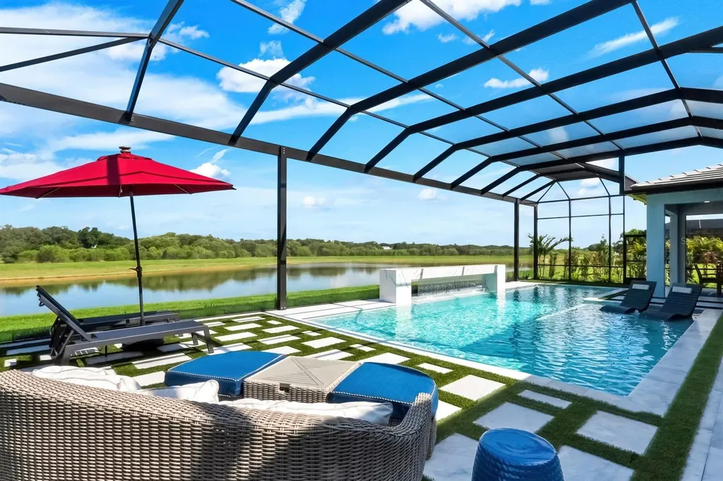 2428 Waterfront Circle Sarasota FL 34240