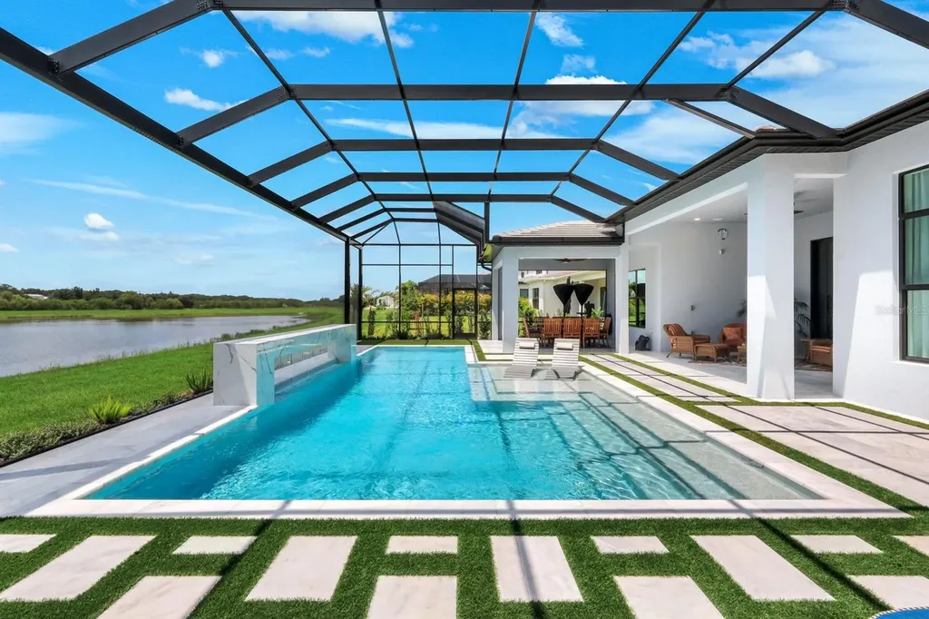 2428 Waterfront Circle Sarasota FL 34240