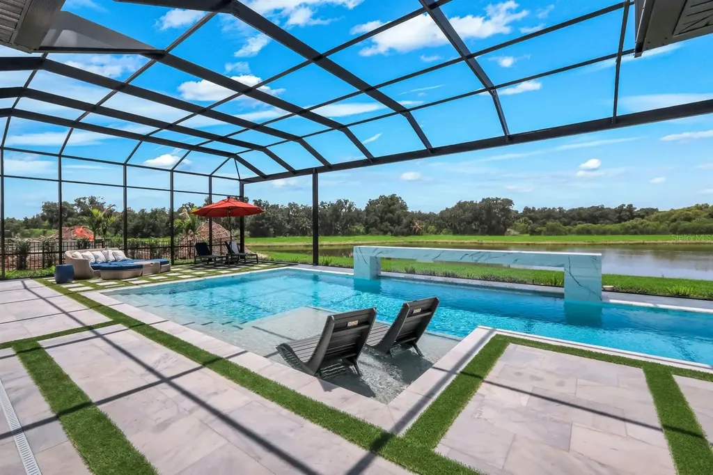 2428 Waterfront Circle Sarasota FL 34240