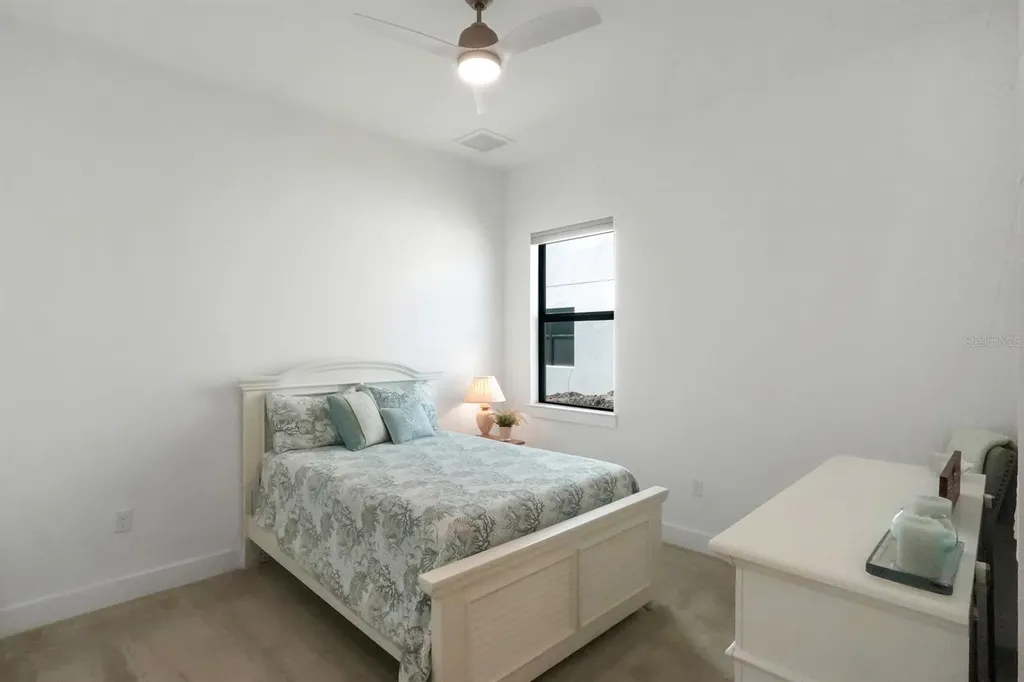 2428 Waterfront Circle Sarasota FL 34240