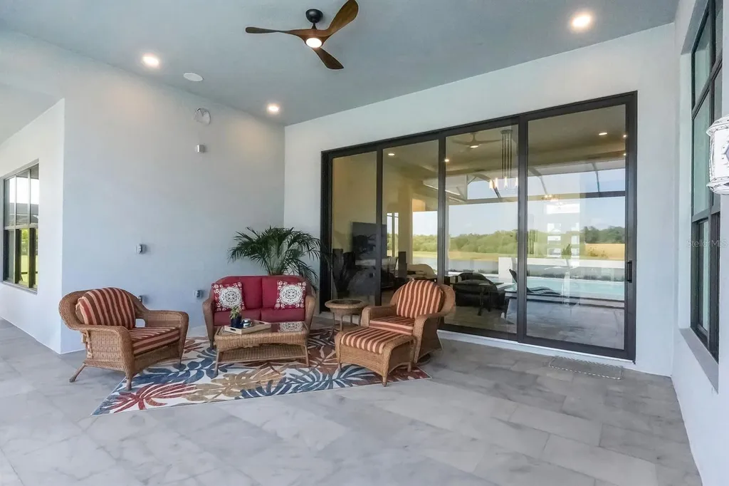 2428 Waterfront Circle Sarasota FL 34240