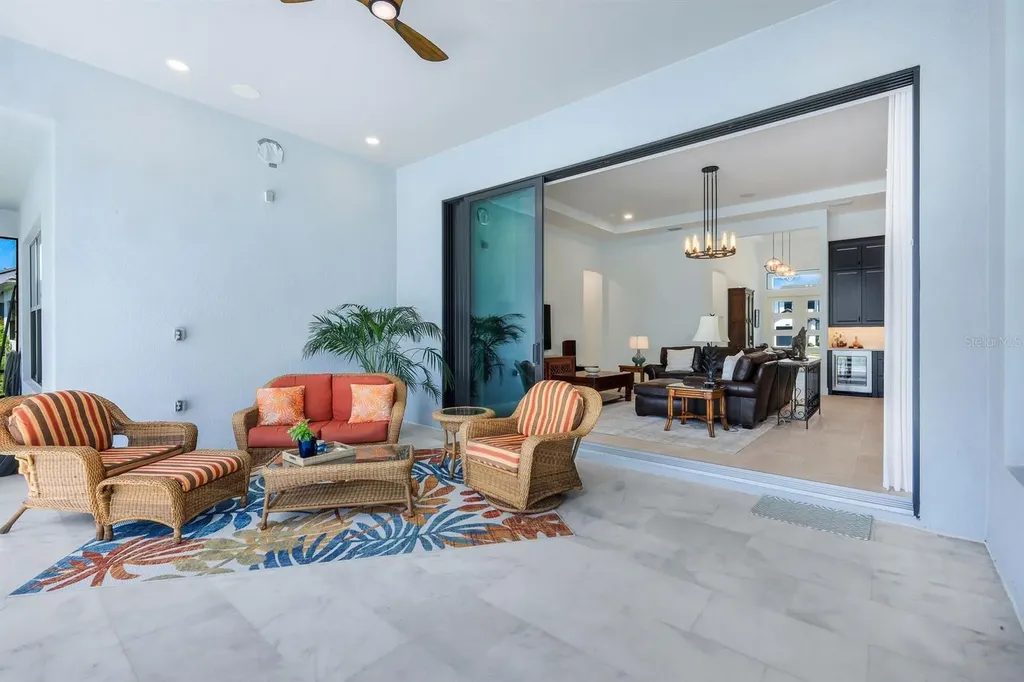2428 Waterfront Circle Sarasota FL 34240