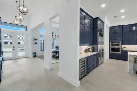 2428 Waterfront Circle Sarasota FL 34240