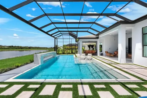 2428 Waterfront Circle Sarasota FL 34240