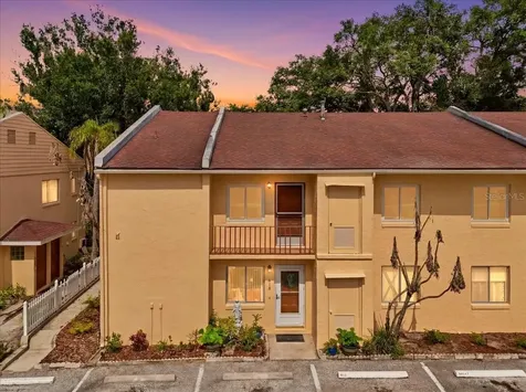 626 Pavare Court Winter Haven FL 33884