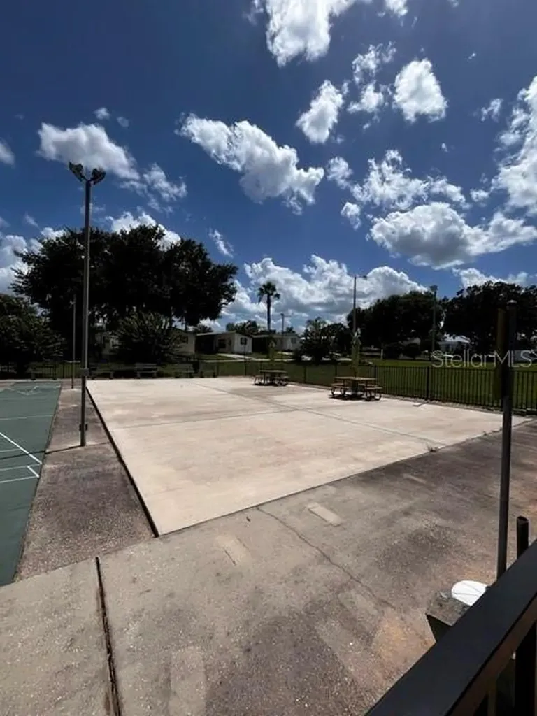 50989 Highway 27 Davenport FL 33897