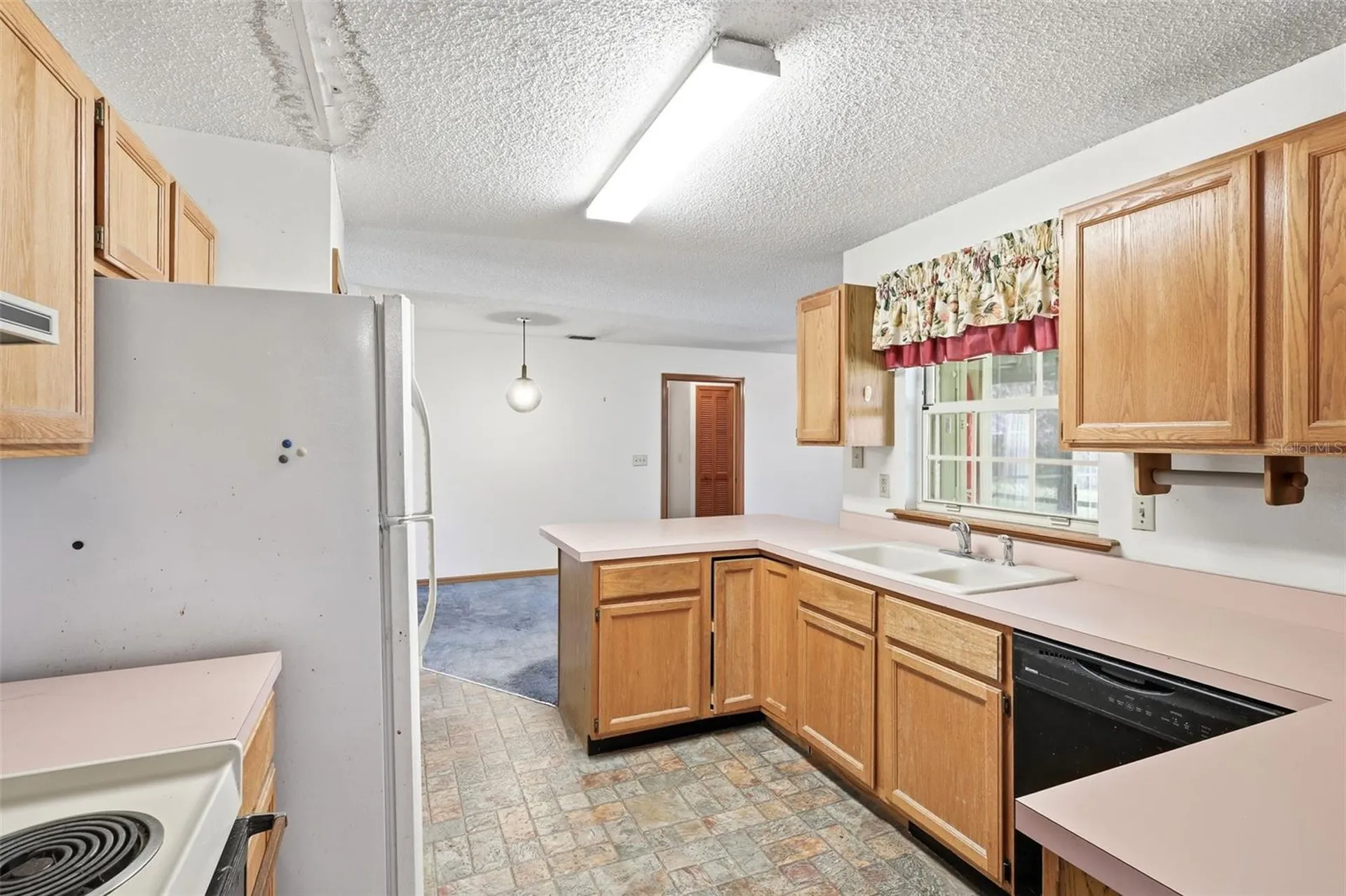 382 Blythville Avenue Deltona FL 32725