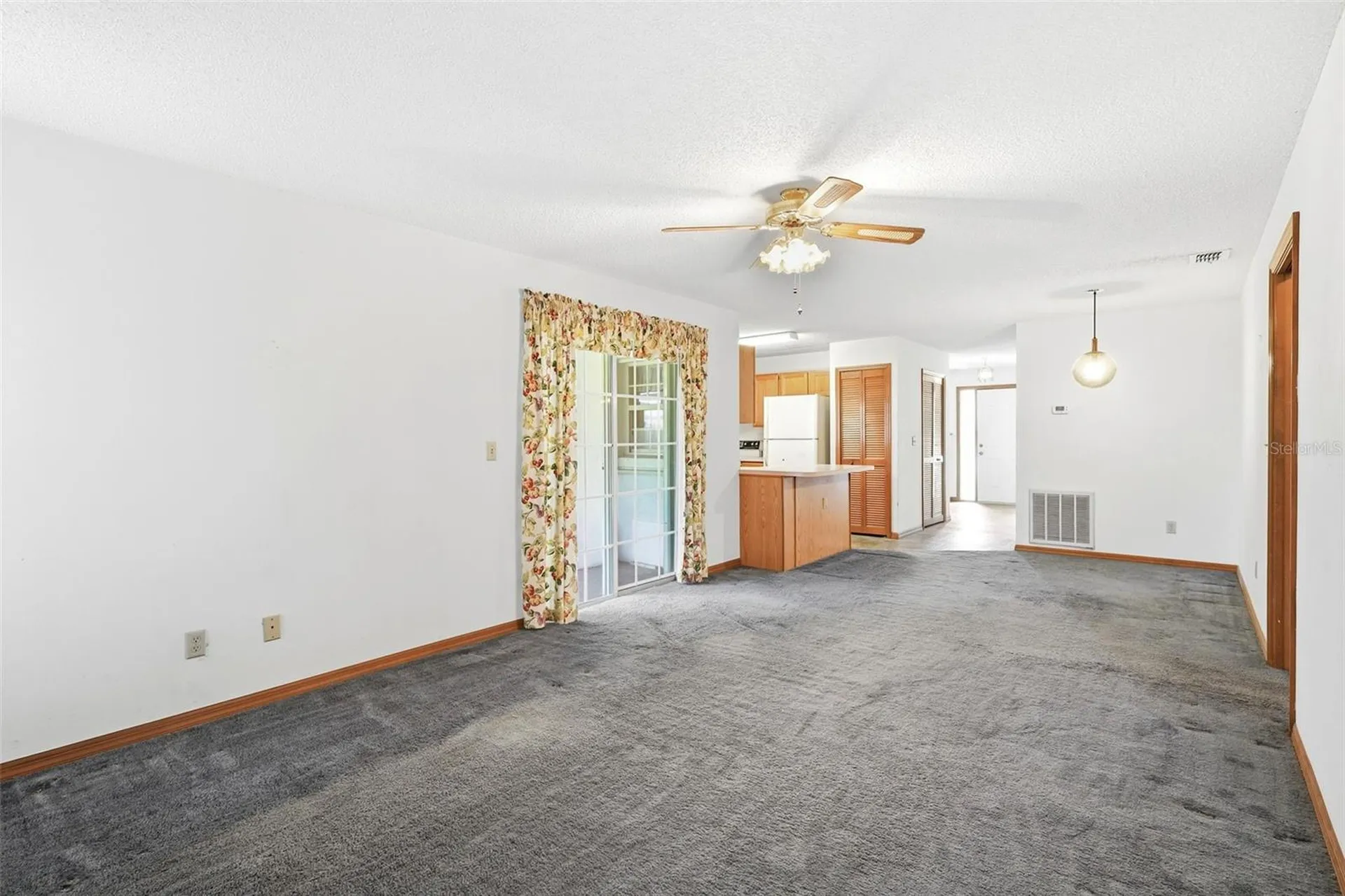 382 Blythville Avenue Deltona FL 32725