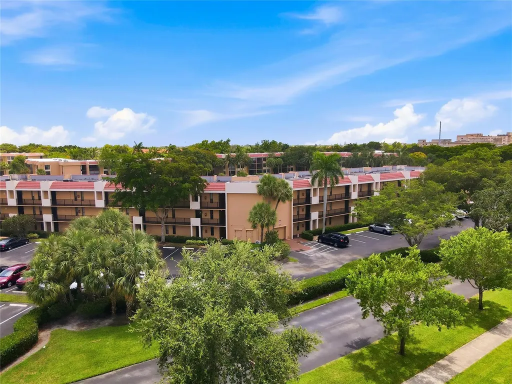 5605 Coral Lake Drive Margate FL 33063