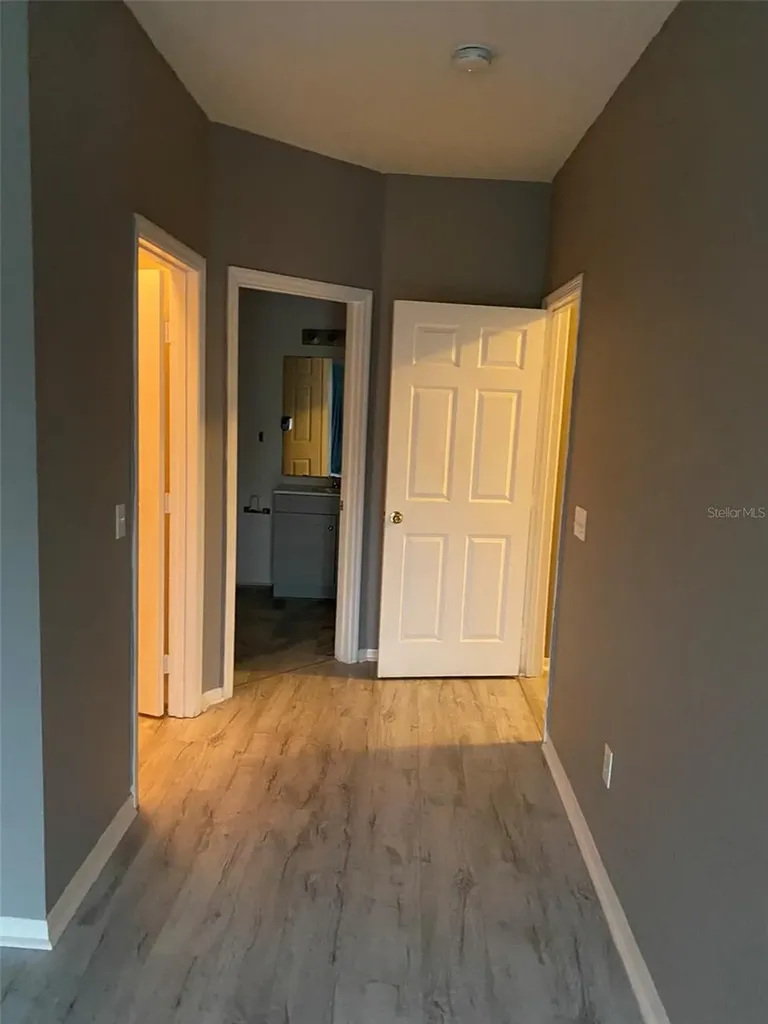 3707 Conroy Road Orlando FL 32839