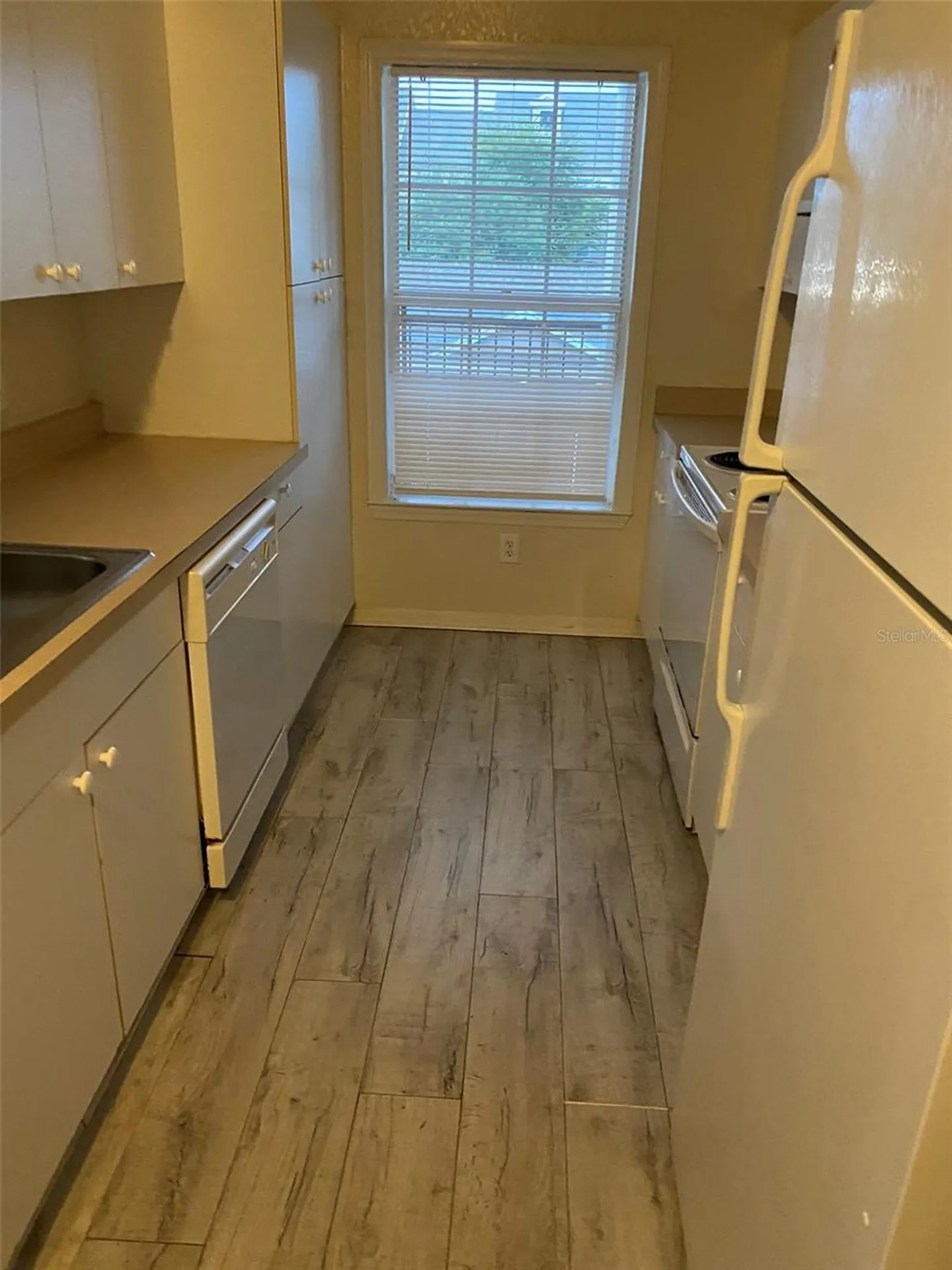 3707 Conroy Road Orlando FL 32839