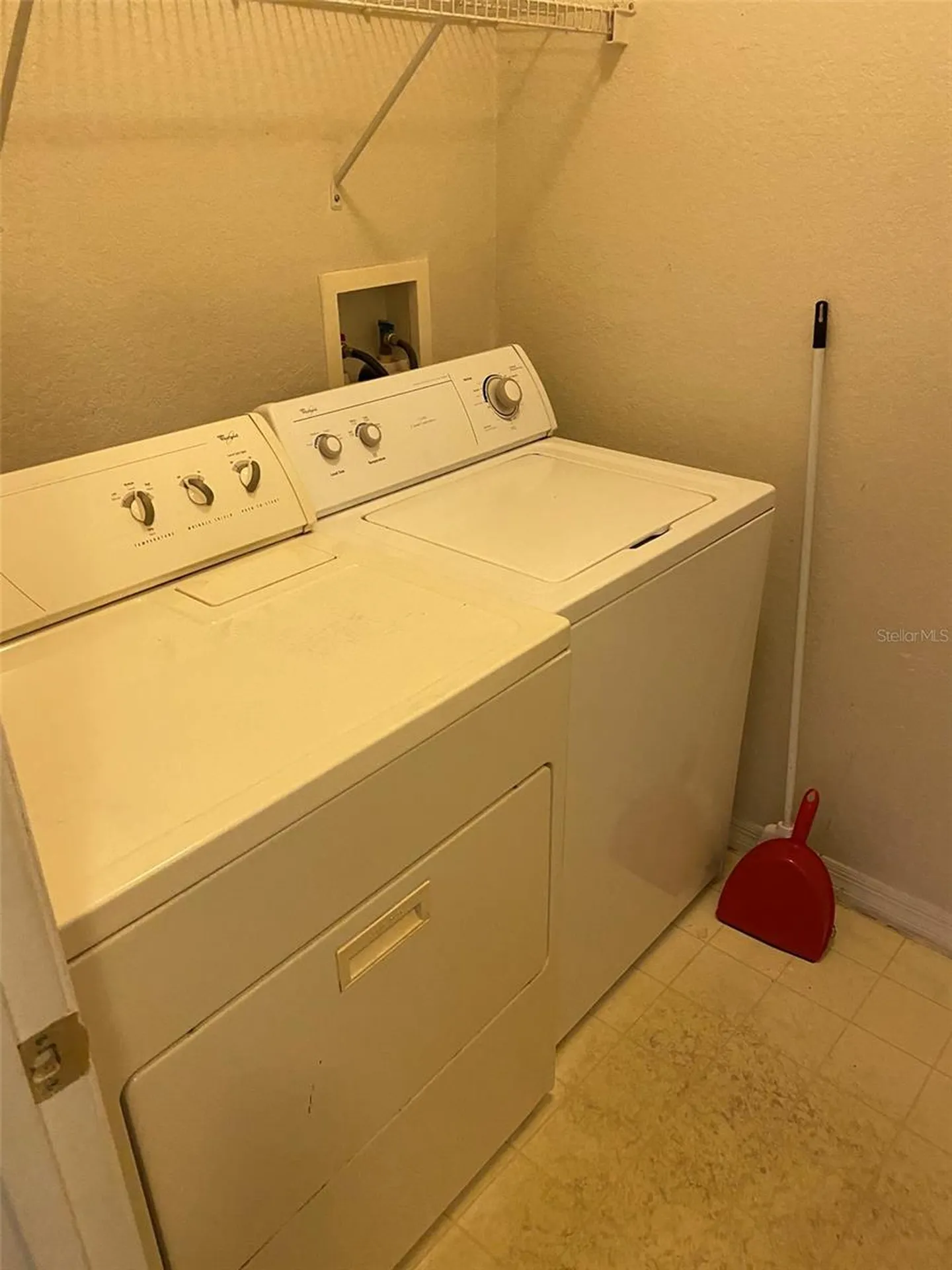 3707 Conroy Road Orlando FL 32839