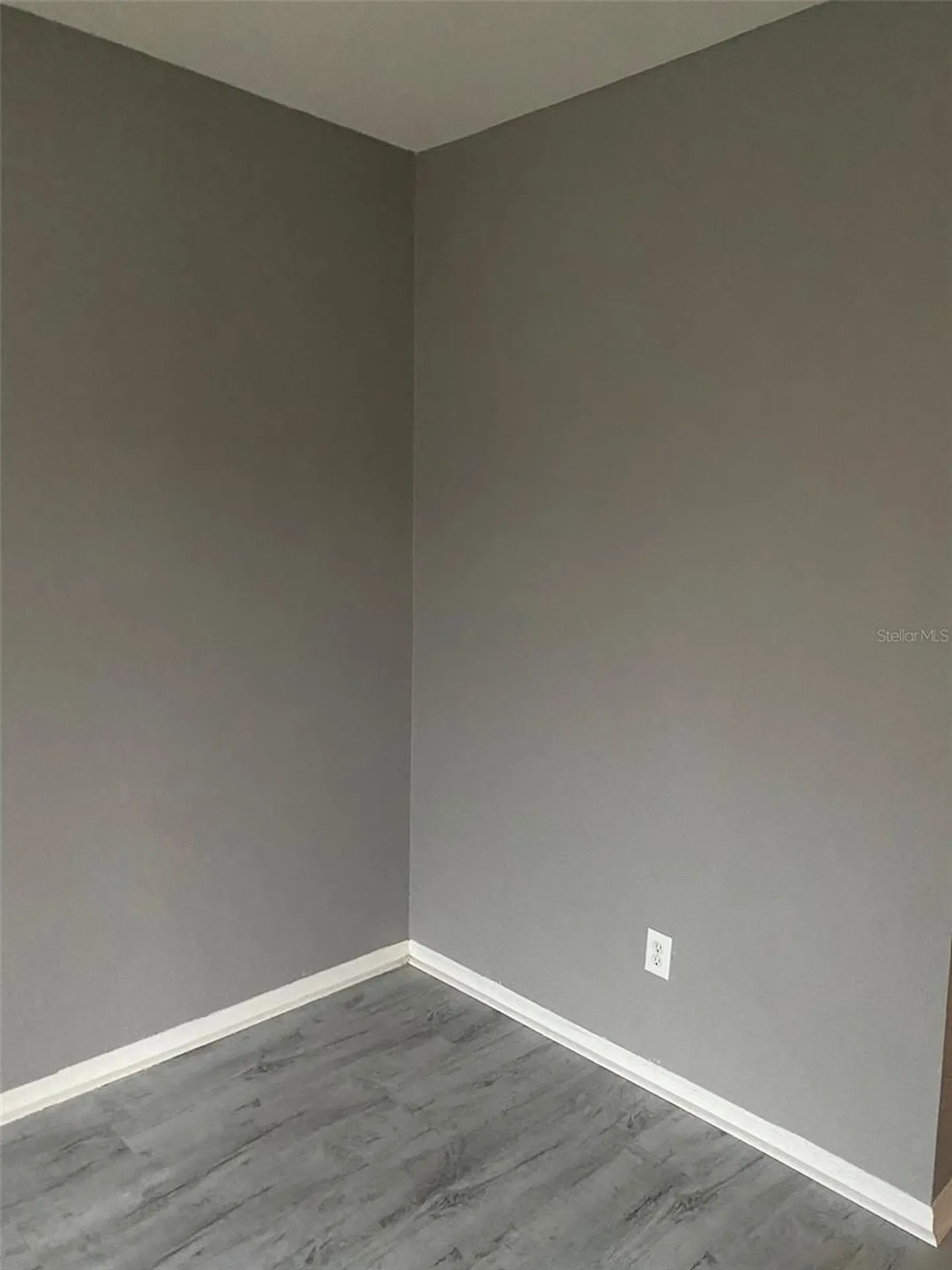 3707 Conroy Road Orlando FL 32839