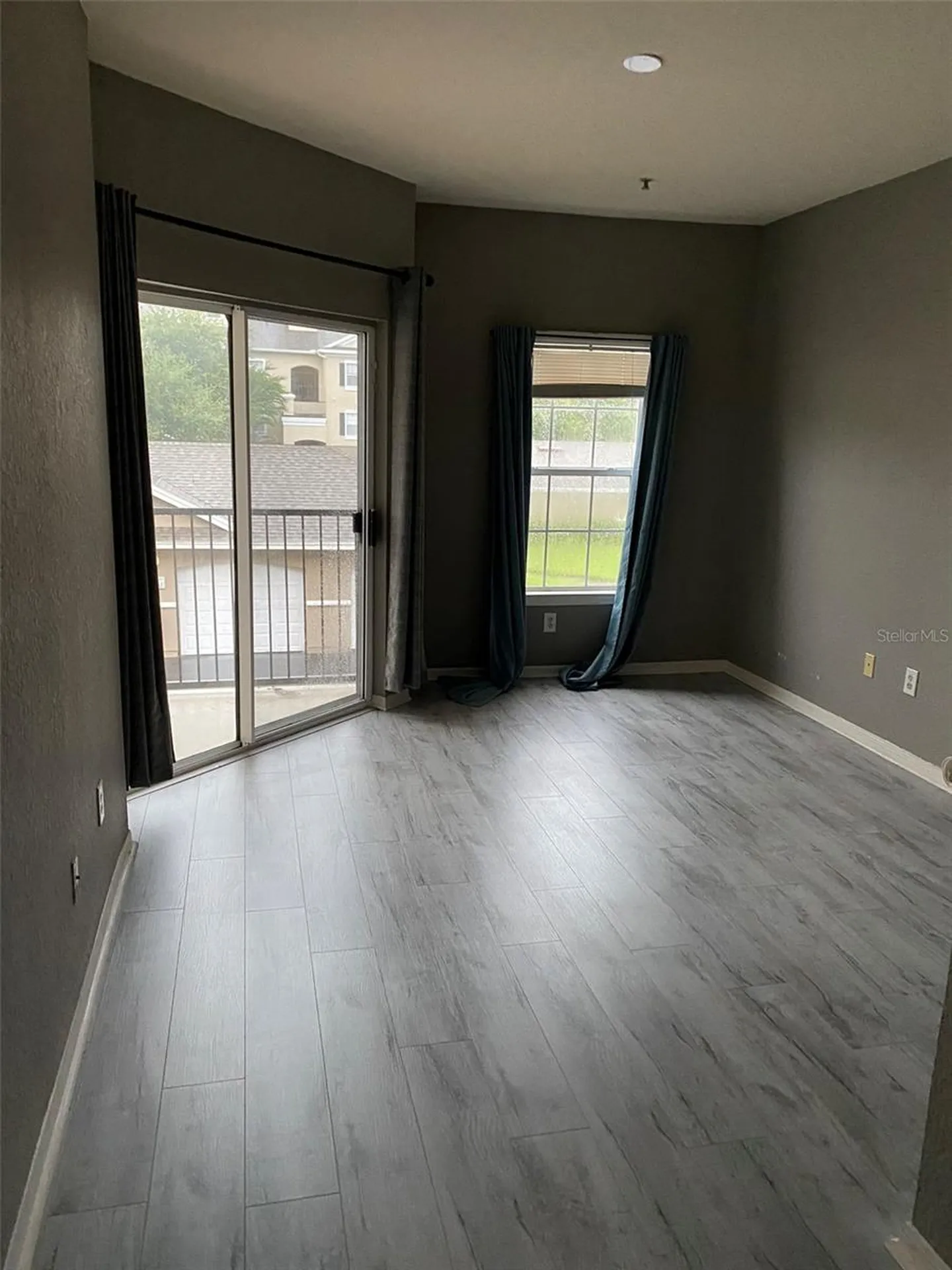 3707 Conroy Road Orlando FL 32839