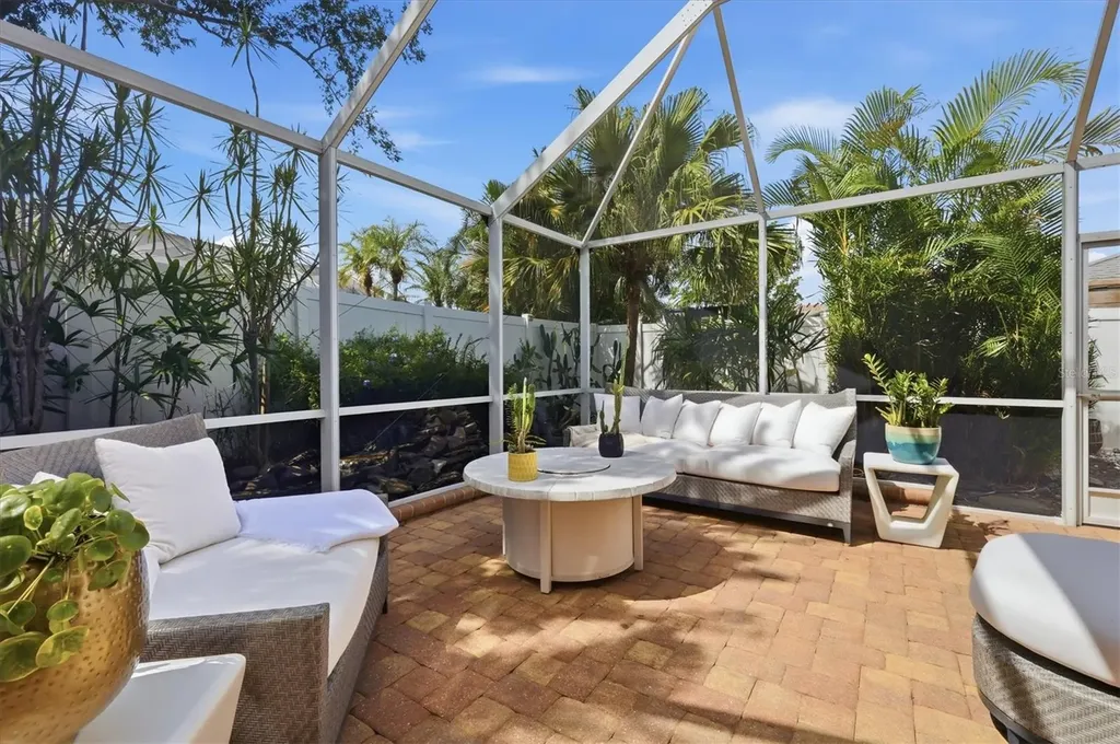 1833 Oak View Drive Sarasota FL 34232
