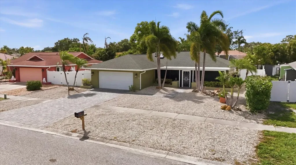1833 Oak View Drive Sarasota FL 34232