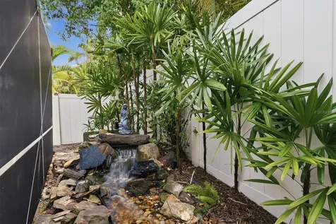 1833 Oak View Drive Sarasota FL 34232