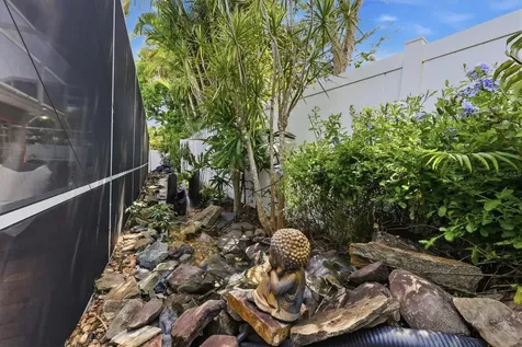 1833 Oak View Drive Sarasota FL 34232
