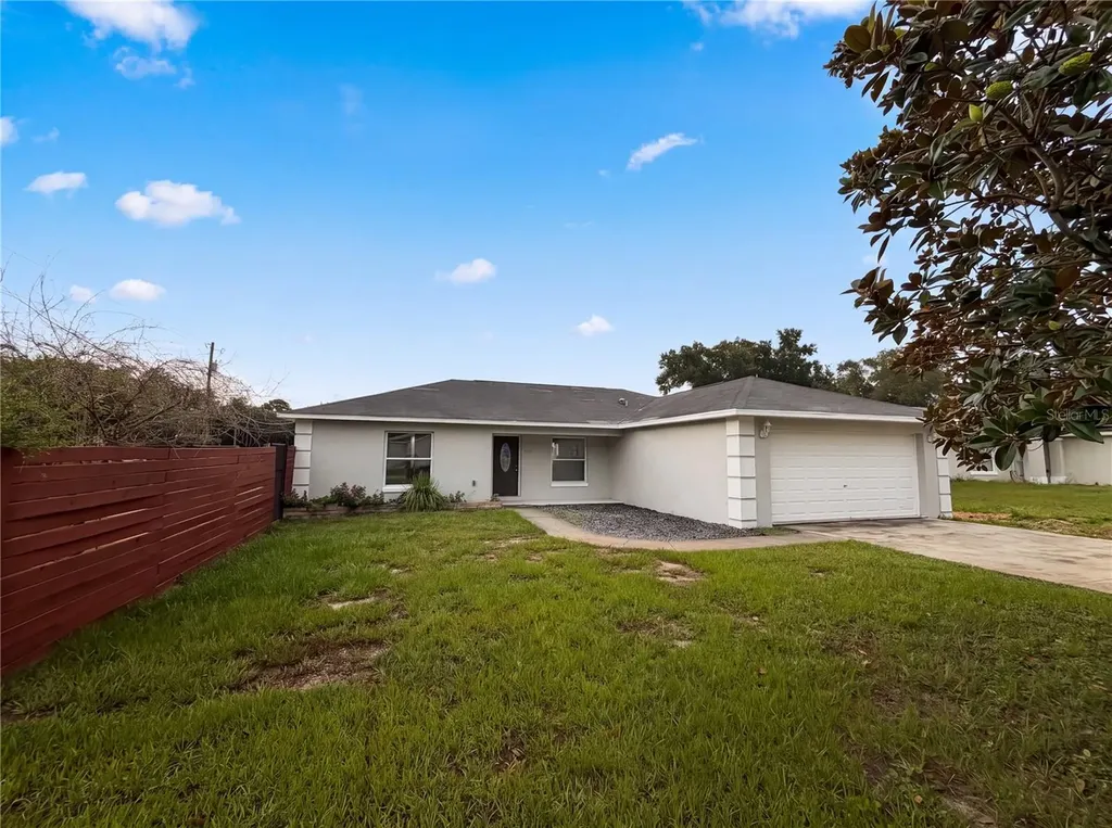 9295 SE 163rd Street Summerfield FL 34491