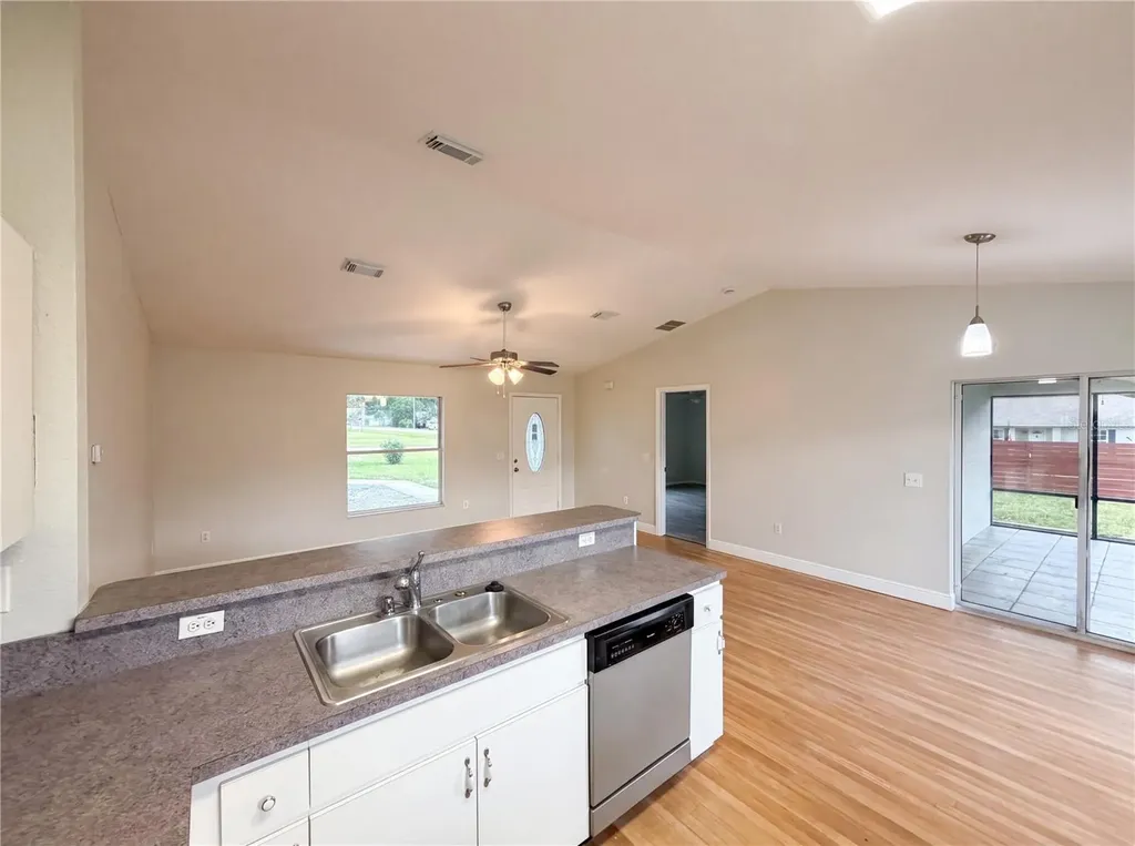 9295 SE 163rd Street Summerfield FL 34491