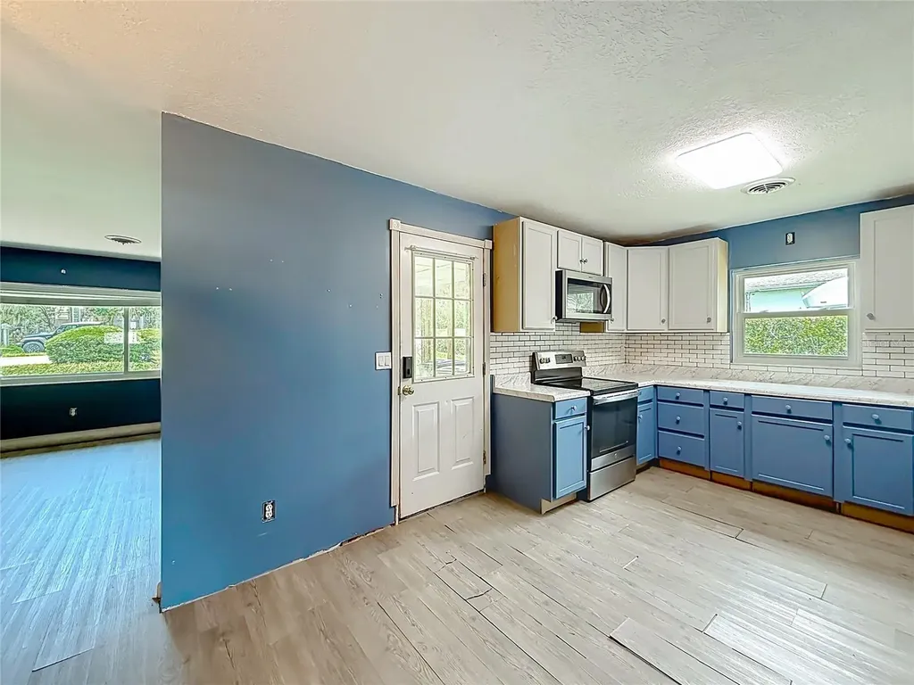 2405 NE 2nd Street Ocala FL 34470