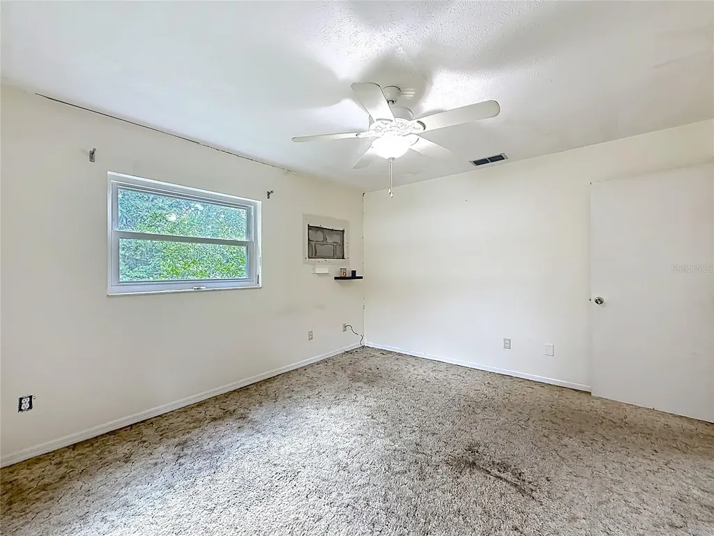 2405 NE 2nd Street Ocala FL 34470