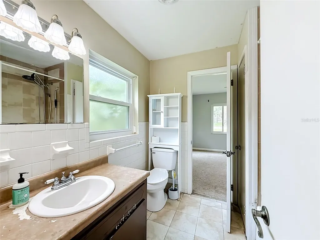 2405 NE 2nd Street Ocala FL 34470