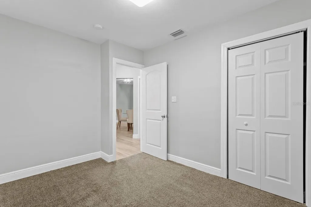 3526 W Paul Avenue Tampa FL 33611