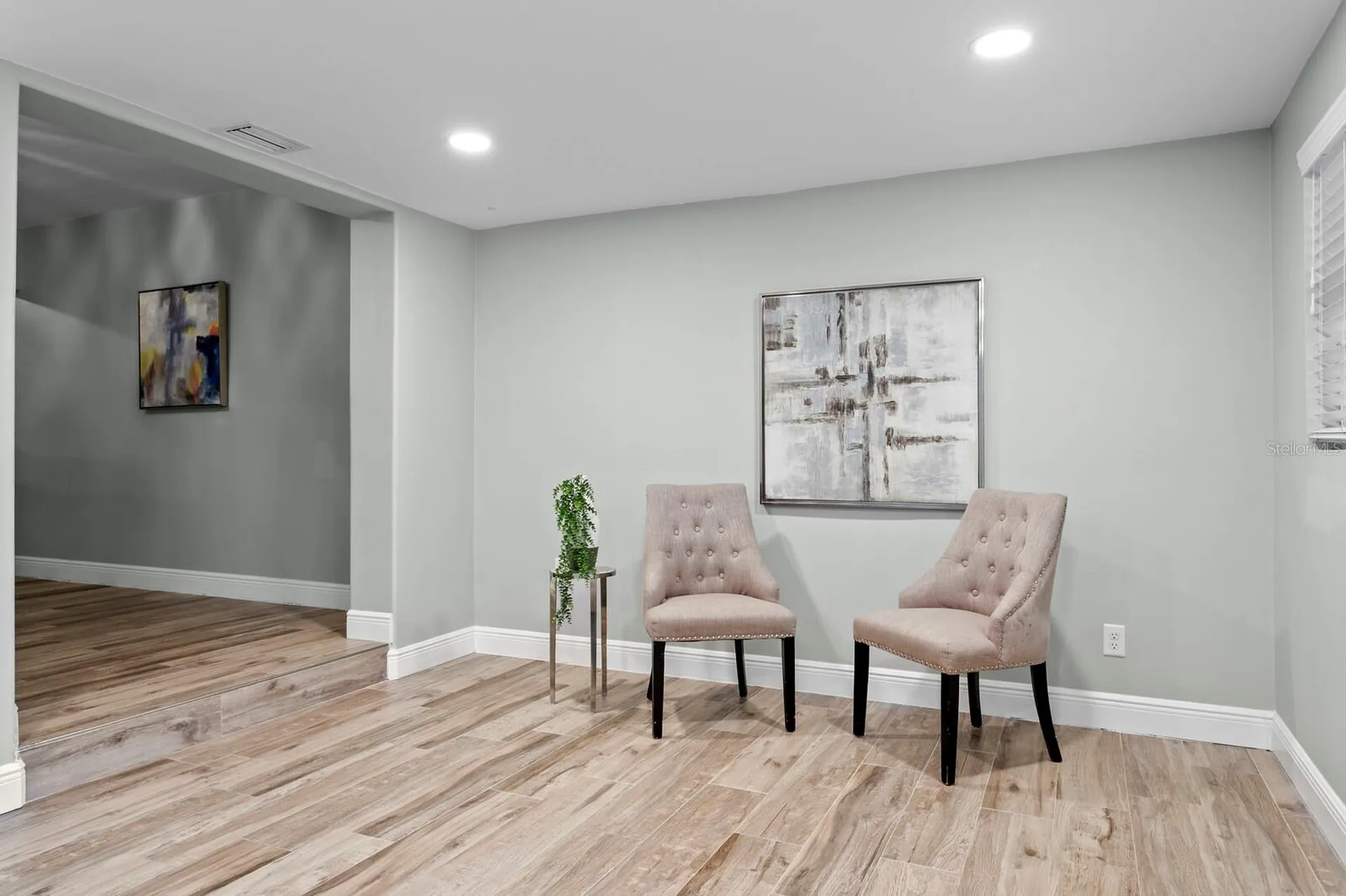 3526 W Paul Avenue Tampa FL 33611