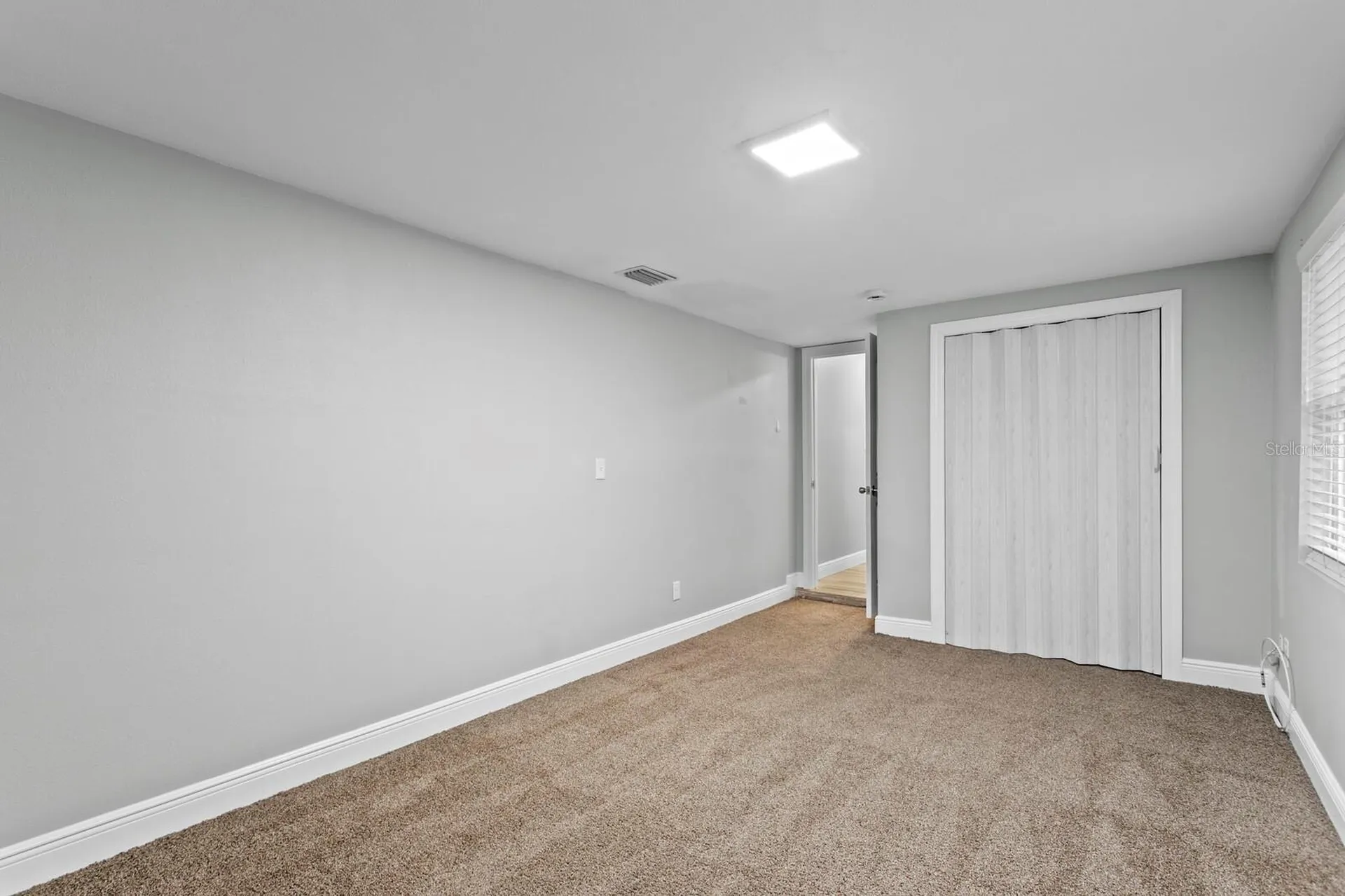 3526 W Paul Avenue Tampa FL 33611