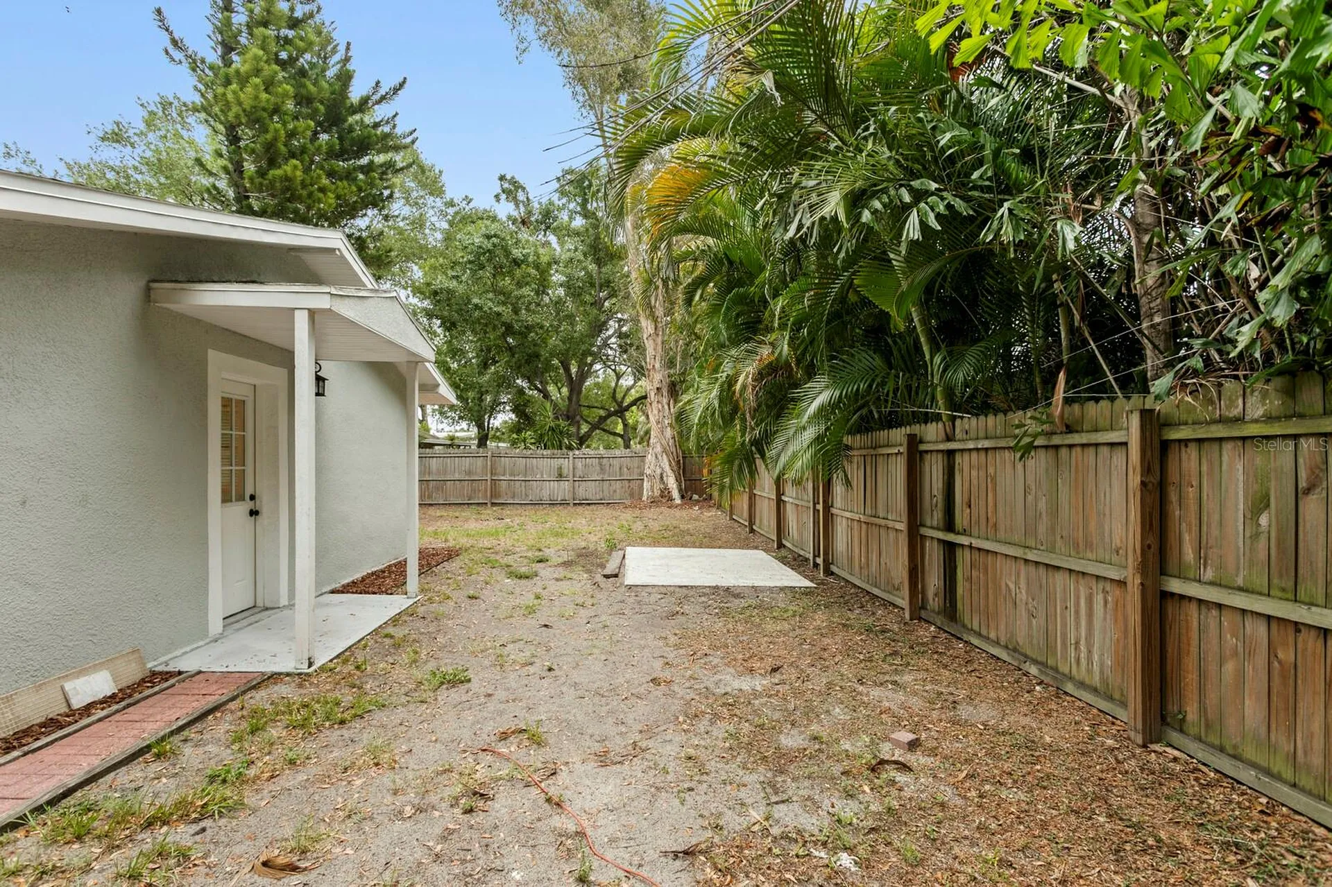 3526 W Paul Avenue Tampa FL 33611
