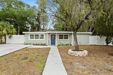 3526 W Paul Avenue Tampa FL 33611