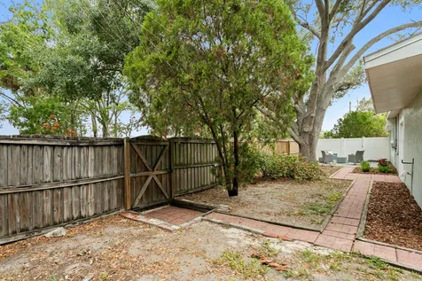 3526 W Paul Avenue Tampa FL 33611