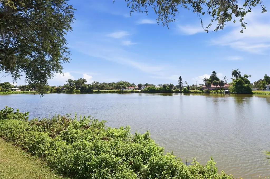 404 Oxford Drive Nokomis FL 34275