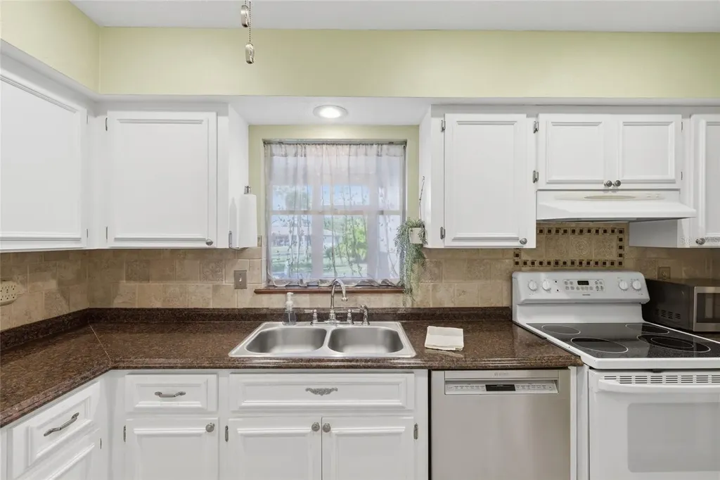 404 Oxford Drive Nokomis FL 34275