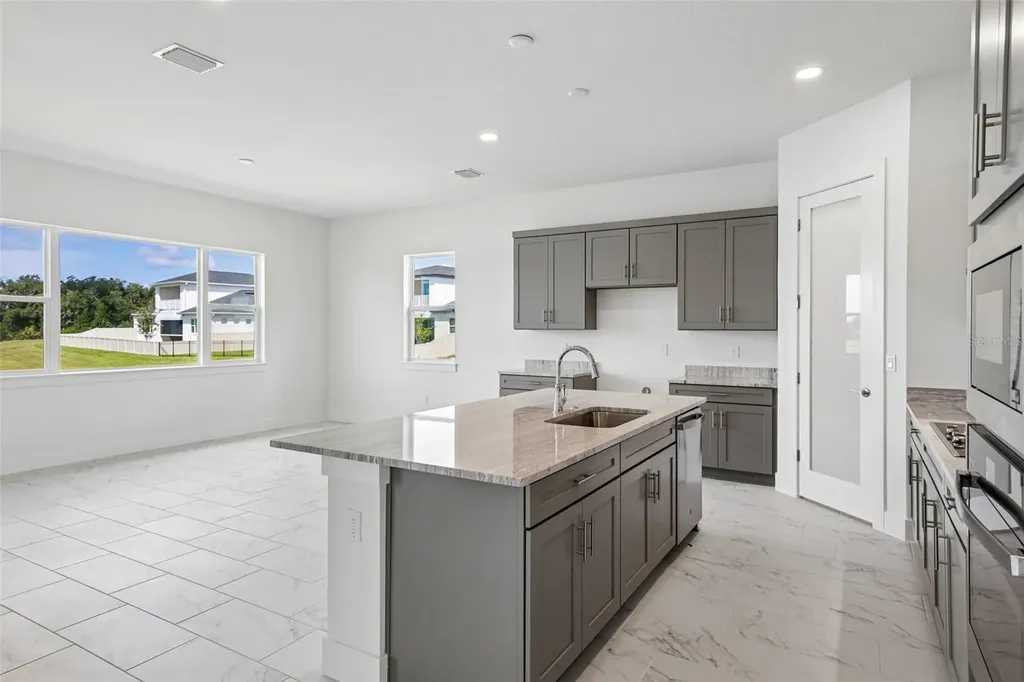 8255 Golden Beach Court Parrish FL 34219