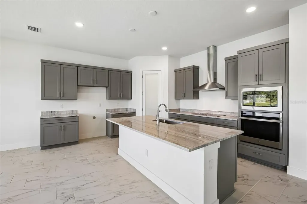 8255 Golden Beach Court Parrish FL 34219