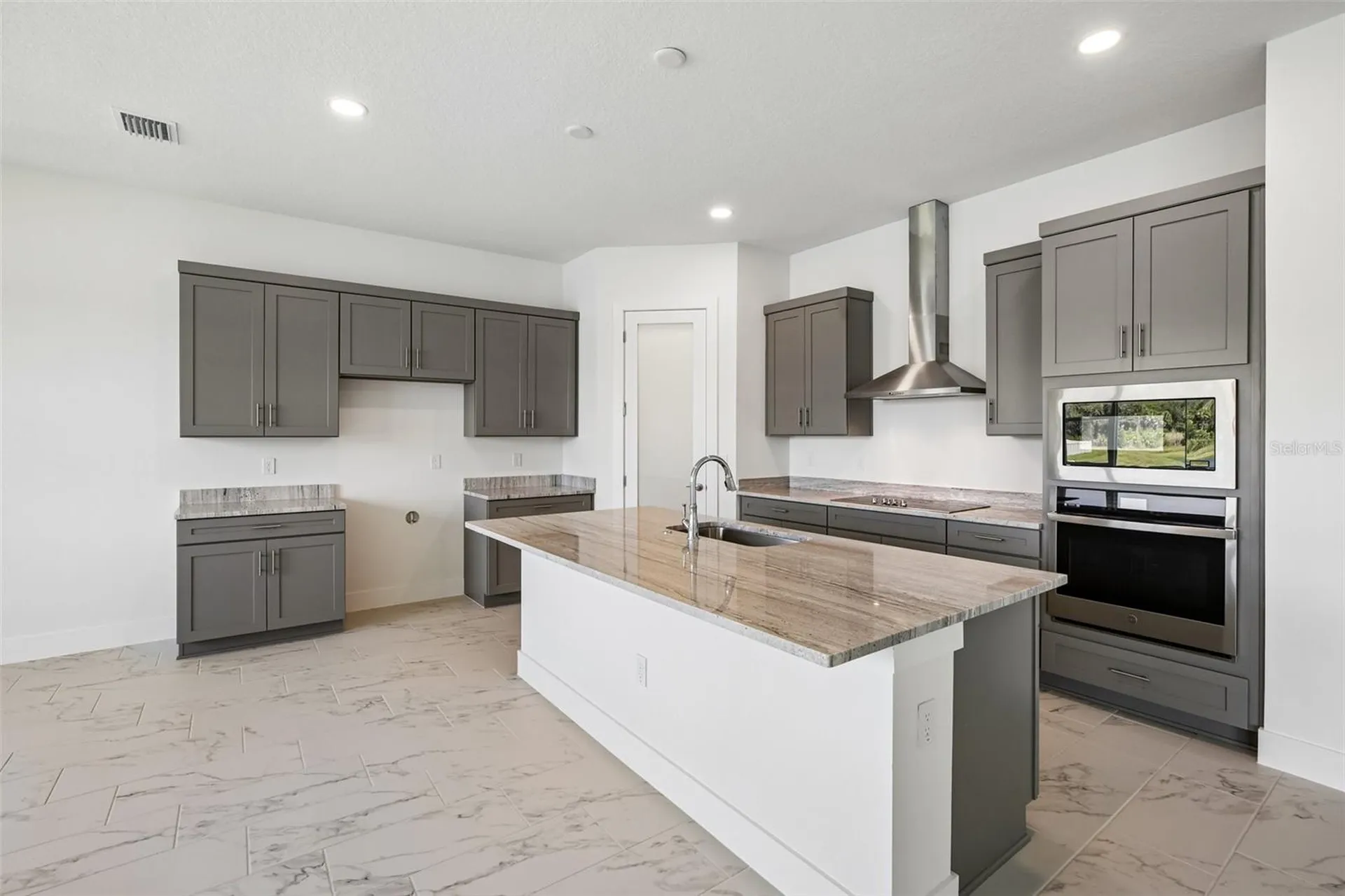 8255 Golden Beach Court Parrish FL 34219