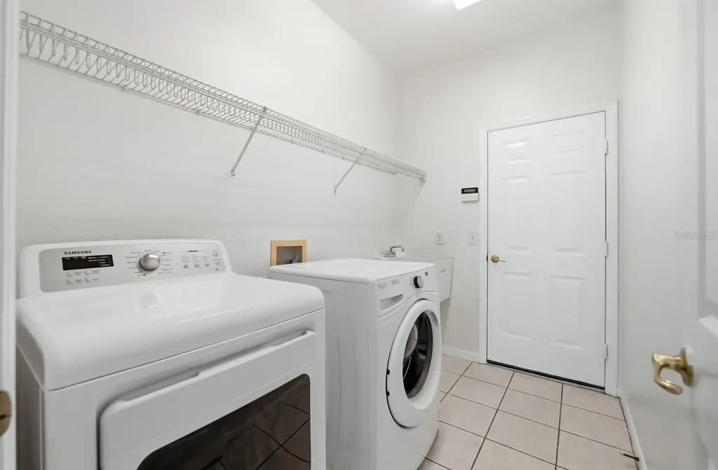 14722 Heronglen Drive Lithia FL 33547