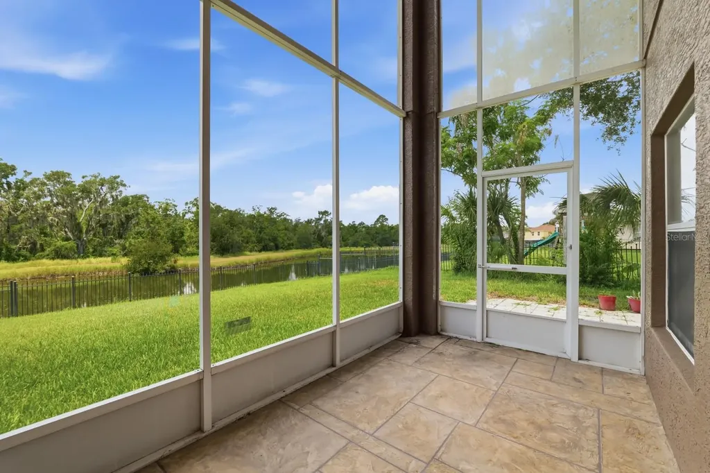 14722 Heronglen Drive Lithia FL 33547