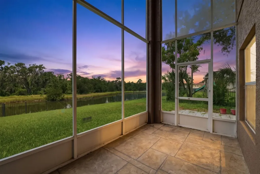 14722 Heronglen Drive Lithia FL 33547